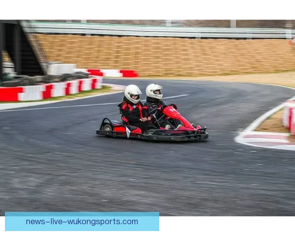 笼式足球精彩对决直播全程呈现，尽享速度与激情的极限挑战